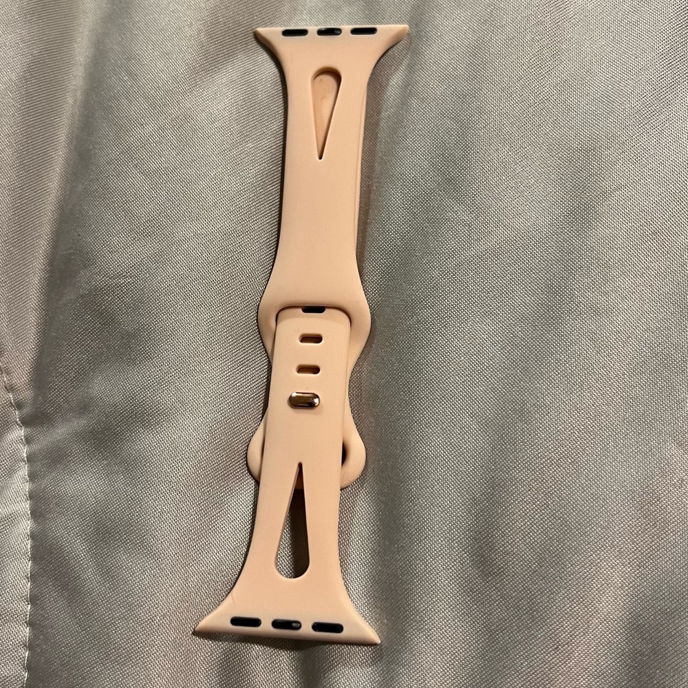 ❗️BOGO❗️ Beige Silicone thin apple Watch Band (30/40/41mm)